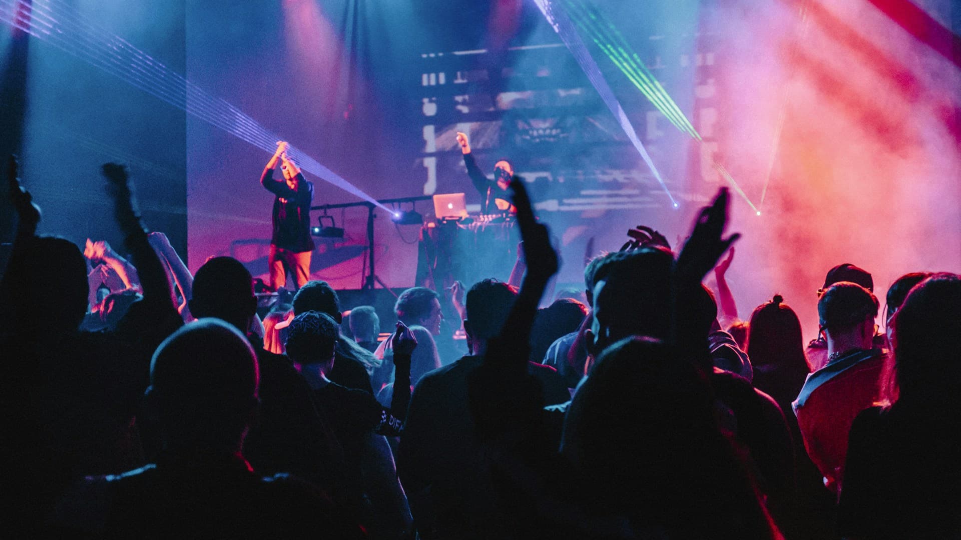 DJs, Foto și Video